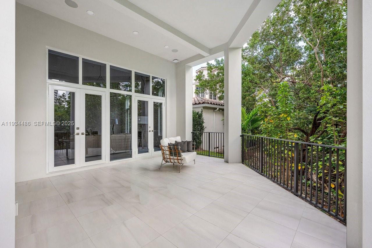 3912 Island Estates Dr Aventura, FL 33160