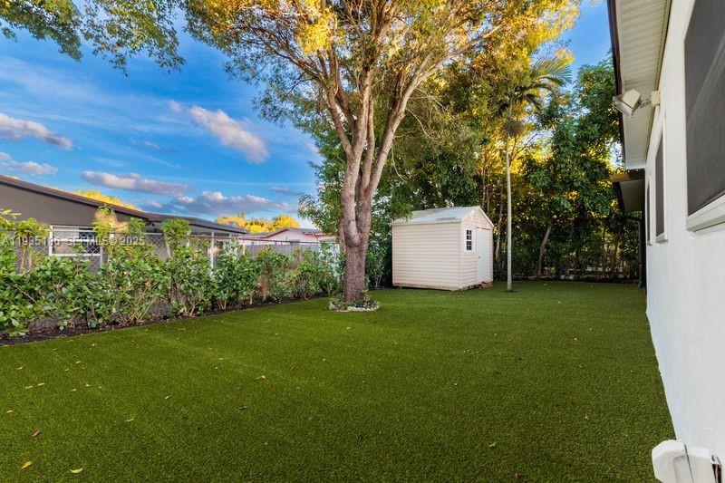 256 NW 78th Ter Margate, FL 33063