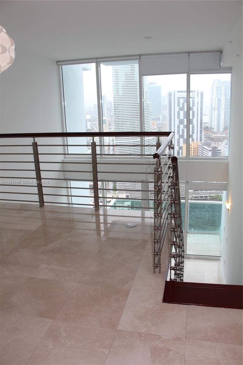 image Brickell on the River South28