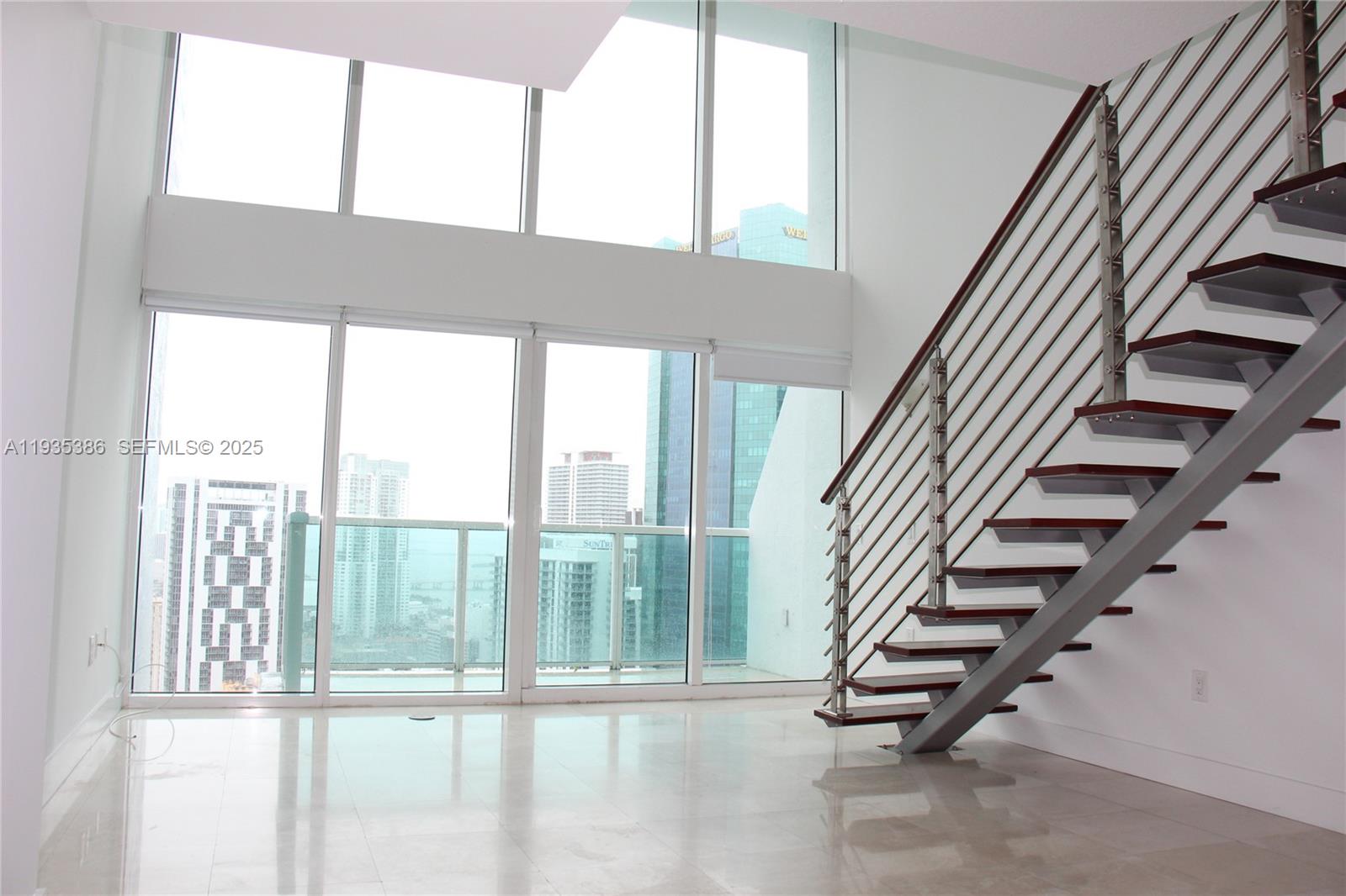 image Brickell on the River South31