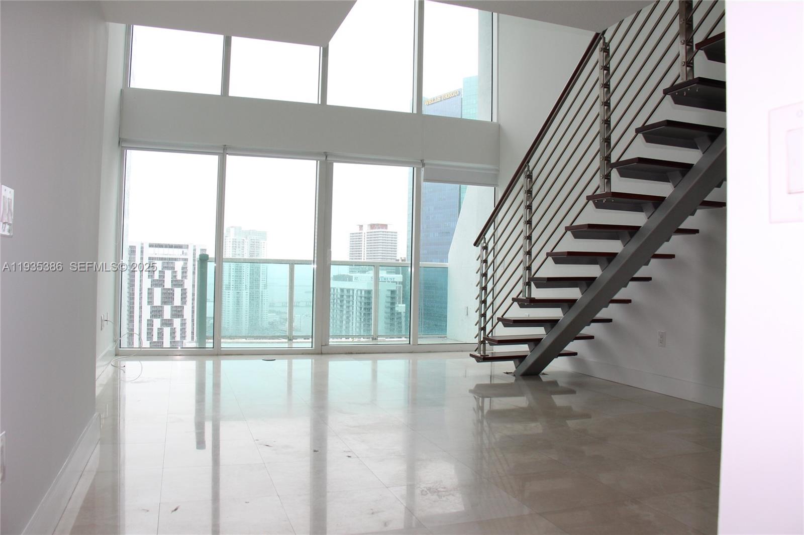 image Brickell on the River South32