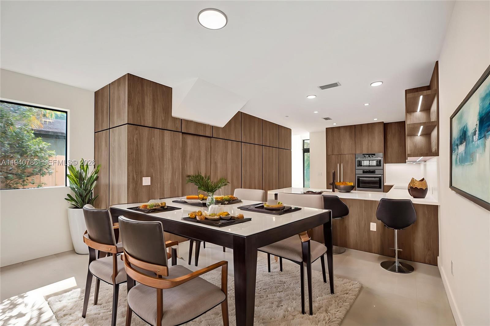 3073 Hibiscus St Miami, FL 33133