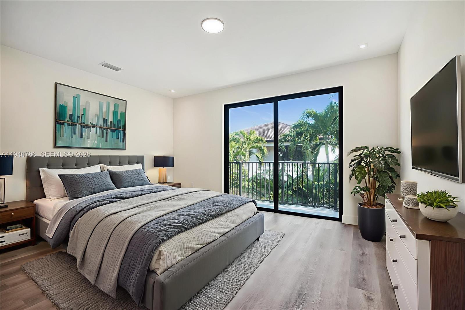 3073 Hibiscus St Miami, FL 33133