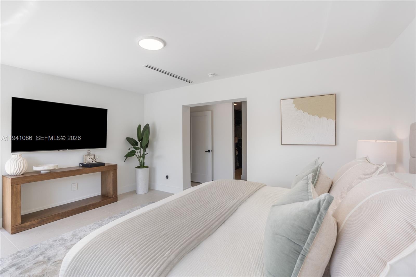 7810 Hawthorne Ave Miami Beach, FL 33141