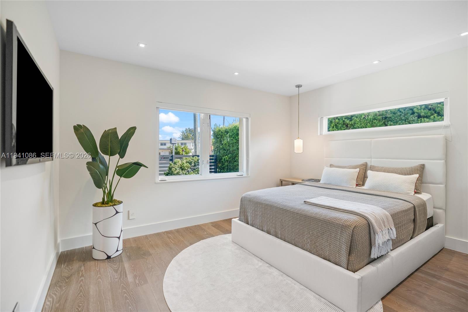 7810 Hawthorne Ave Miami Beach, FL 33141