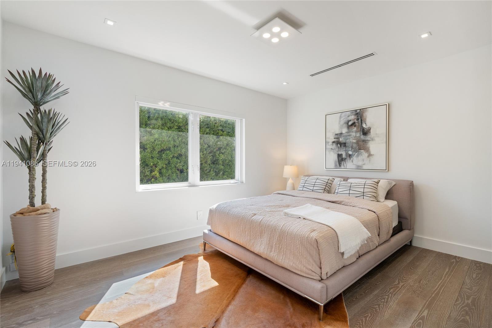 7810 Hawthorne Ave Miami Beach, FL 33141