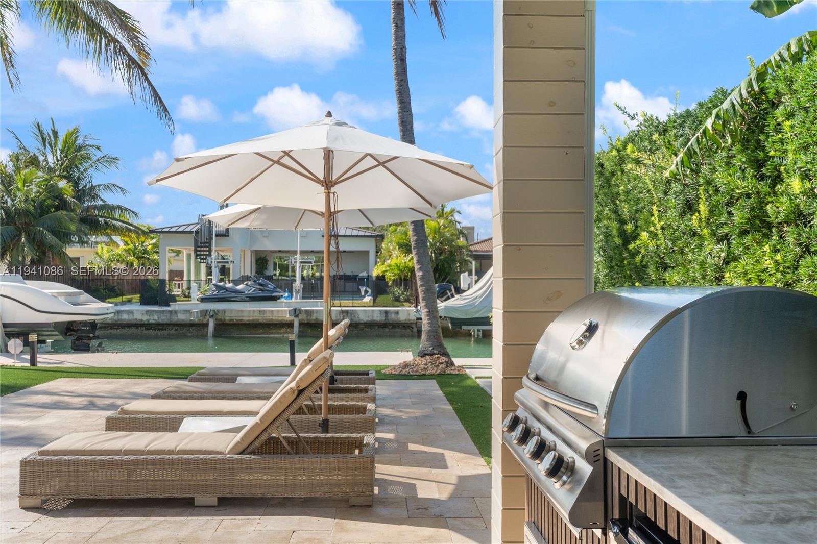 7810 Hawthorne Ave Miami Beach, FL 33141