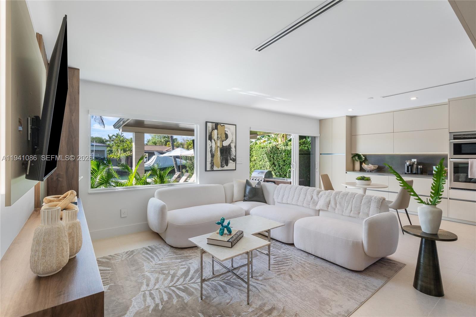 7810 Hawthorne Ave Miami Beach, FL 33141