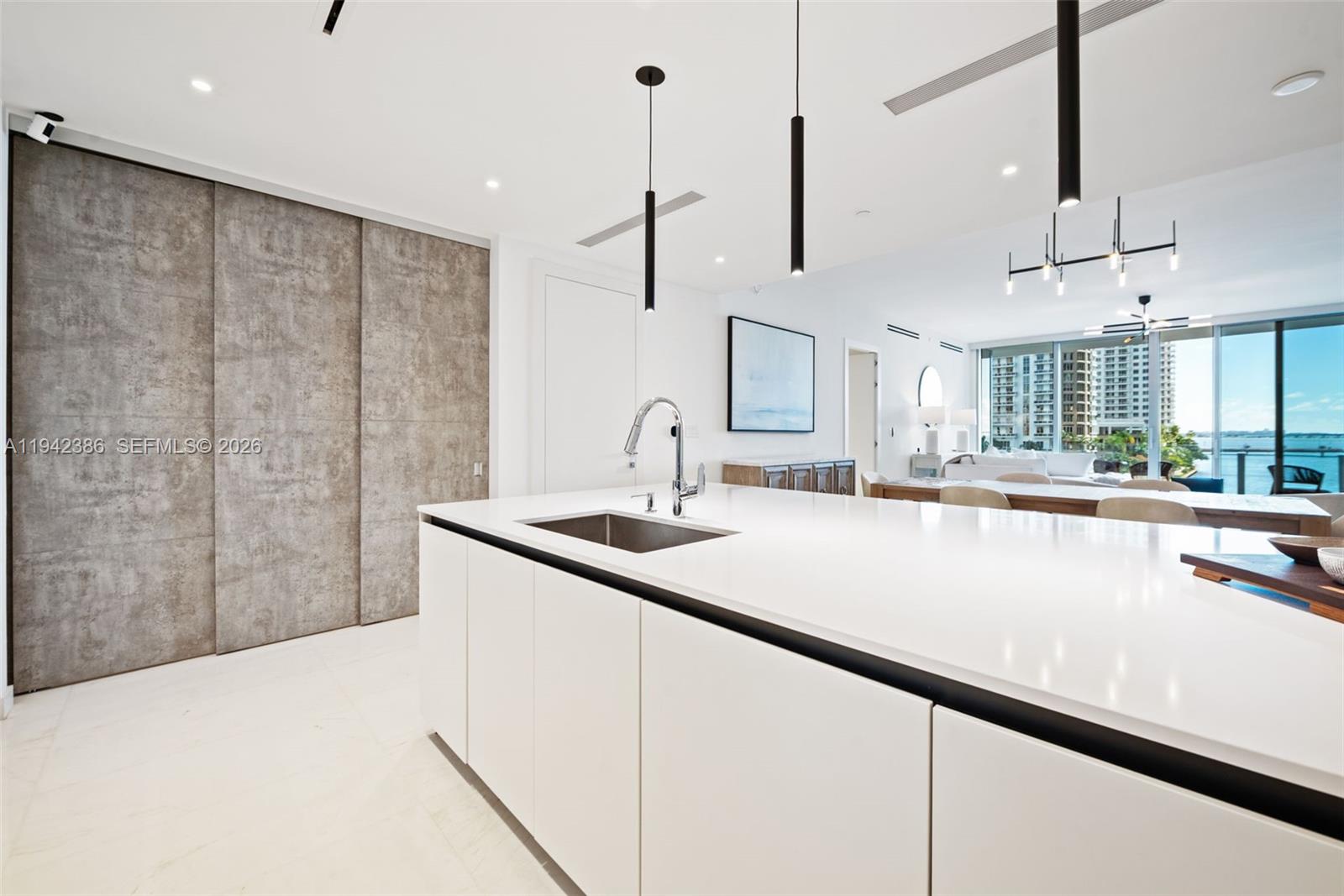 image Aston Martin Residences9