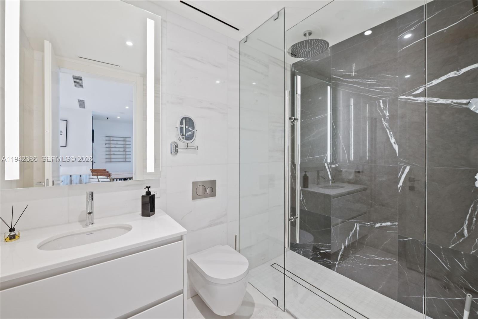 image Aston Martin Residences14