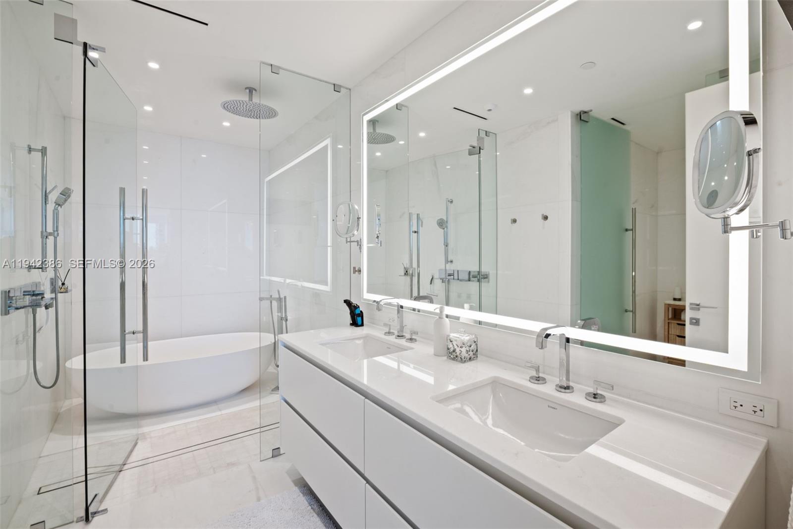 image Aston Martin Residences18