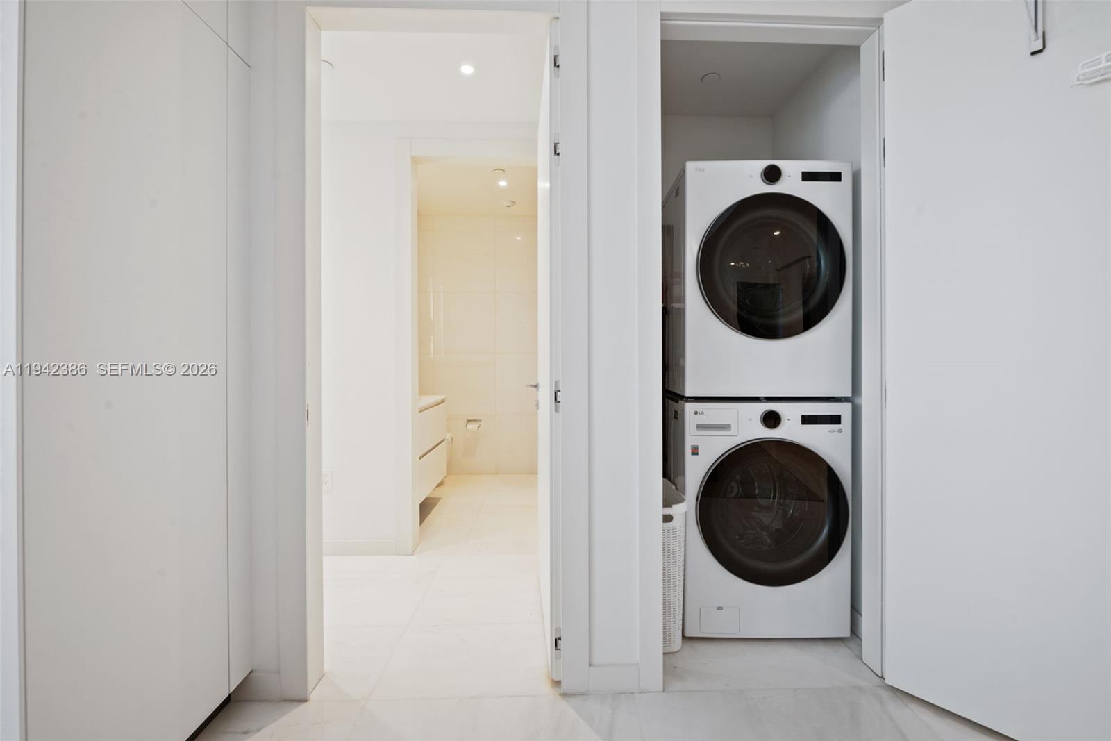 image Aston Martin Residences28