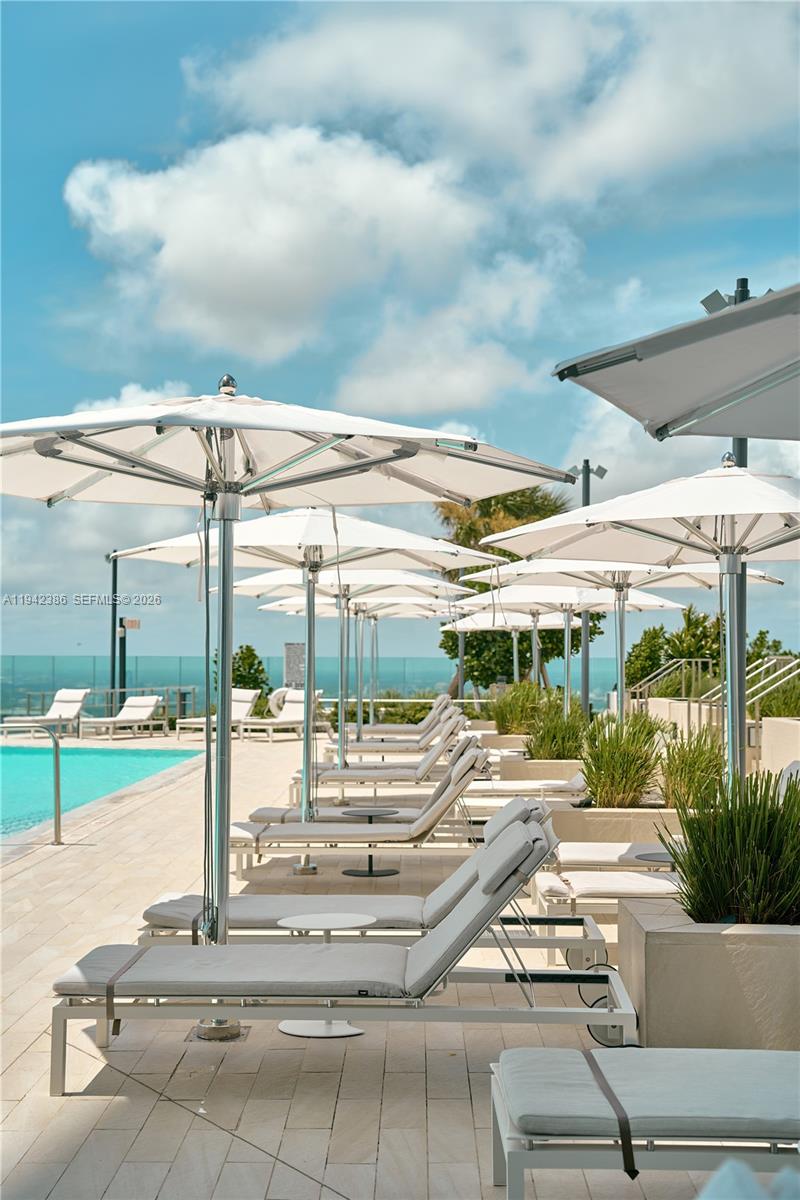 image Aston Martin Residences45