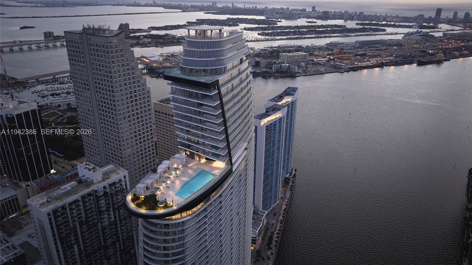 image Aston Martin Residences54