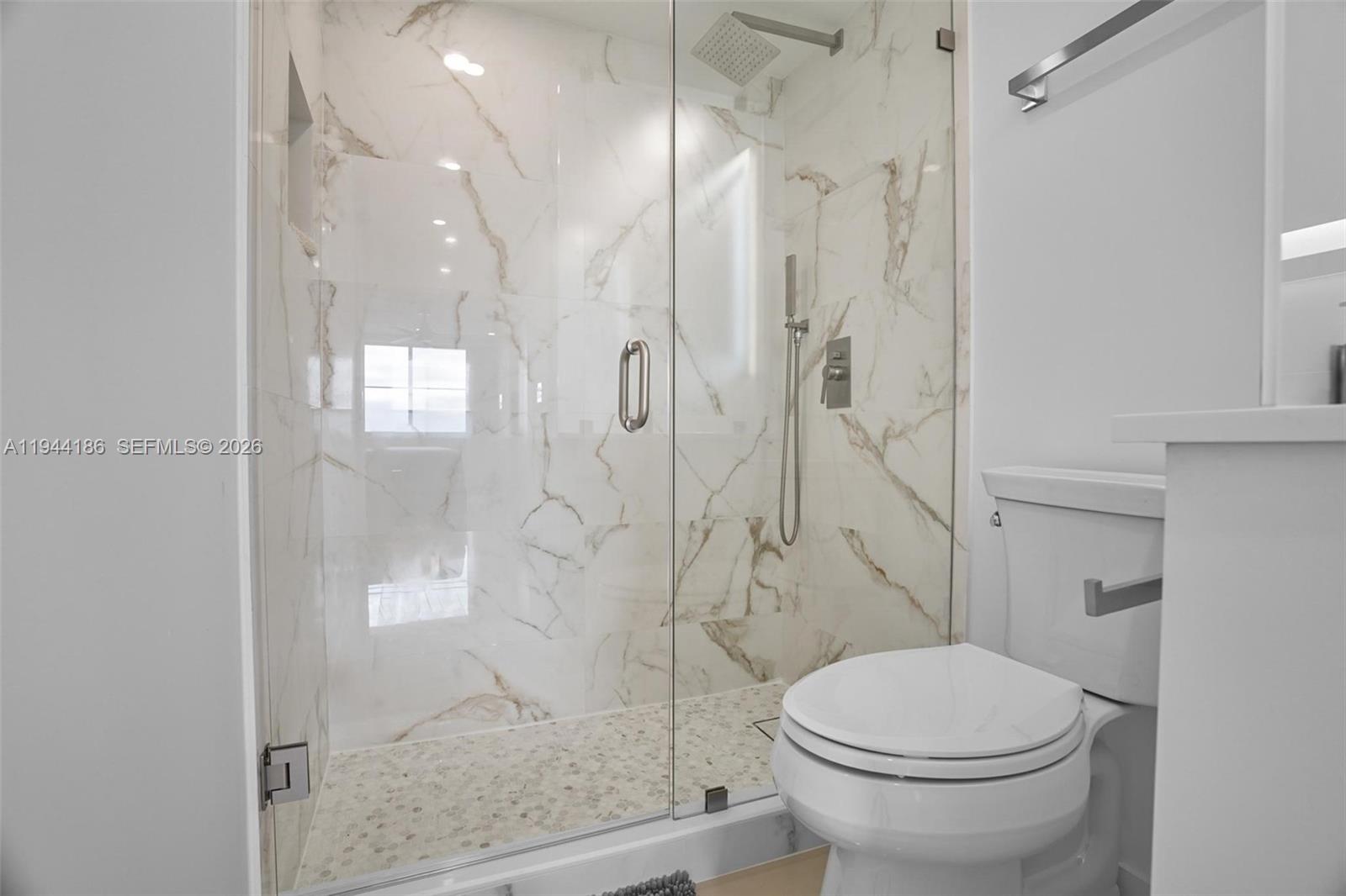 300 Bayview Dr #2108 Sunny Isles Beach, FL 33160