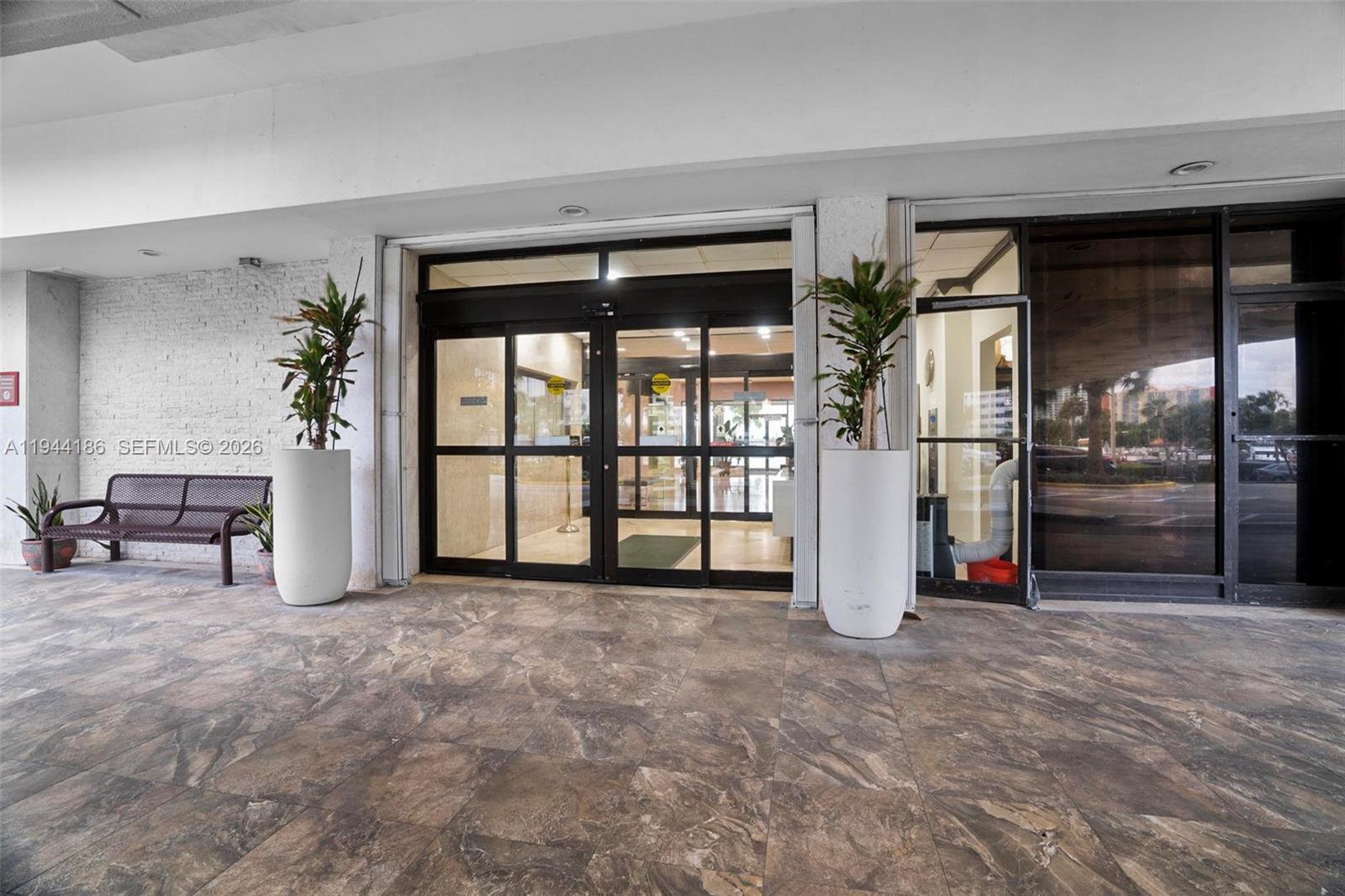 300 Bayview Dr #2108 Sunny Isles Beach, FL 33160