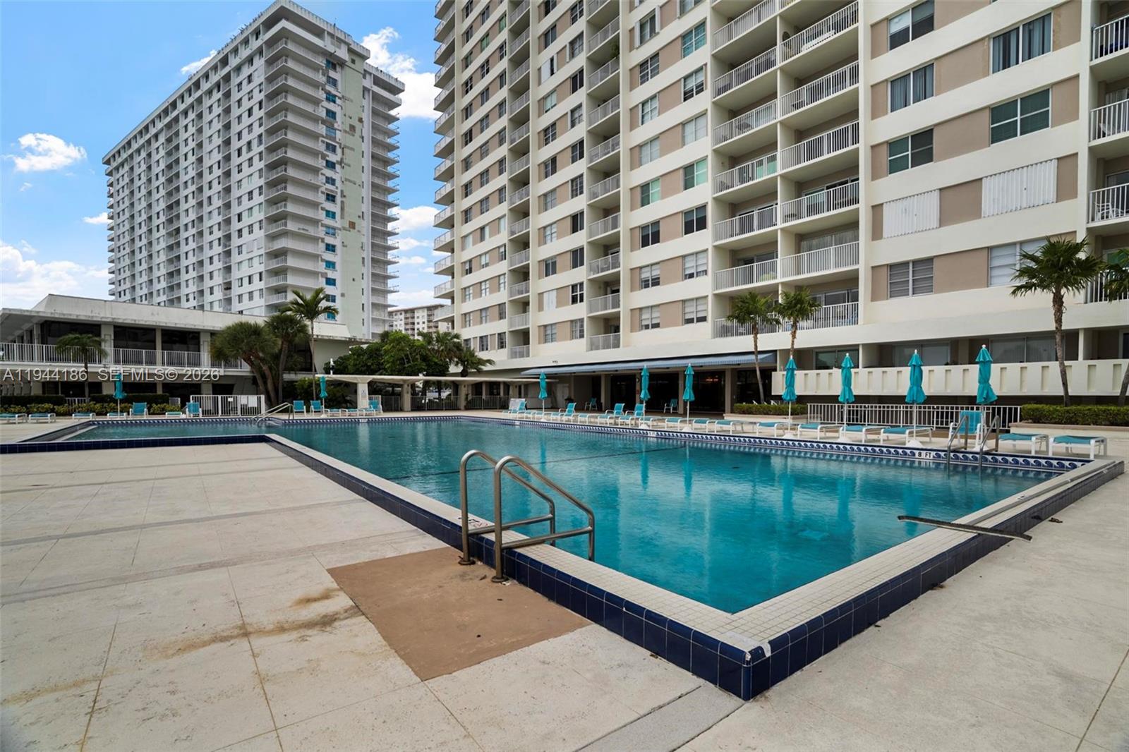 300 Bayview Dr #2108 Sunny Isles Beach, FL 33160