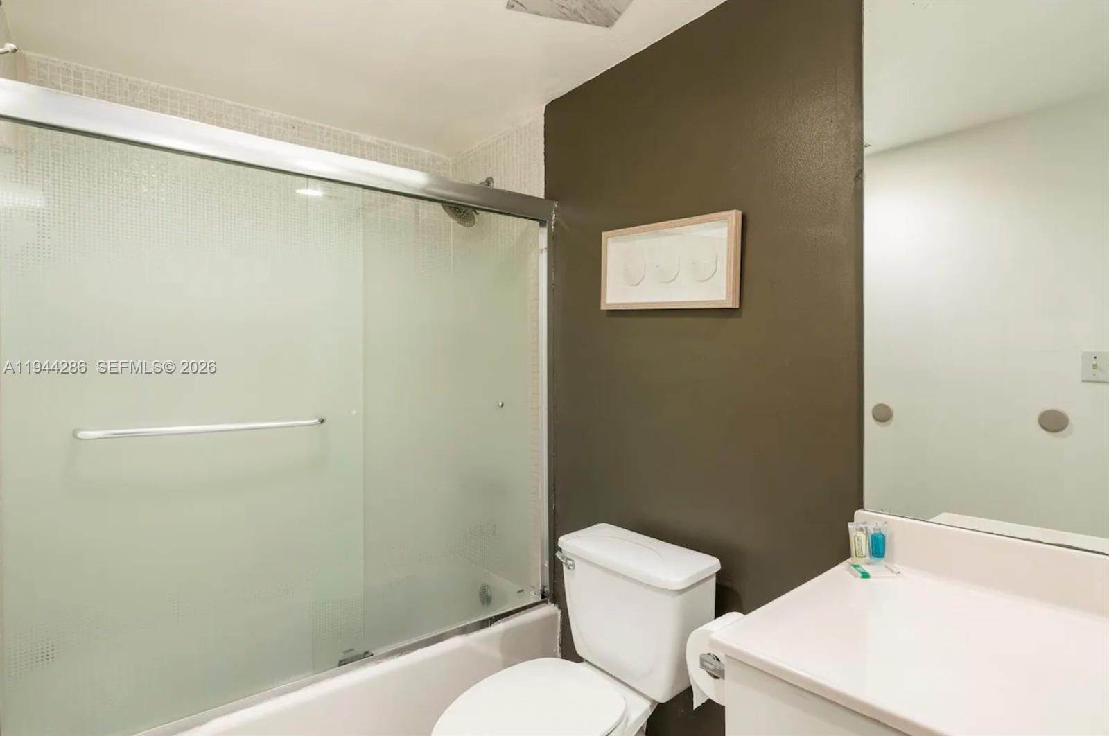 19370 Collins Ave #207 Sunny Isles Beach, FL 33160