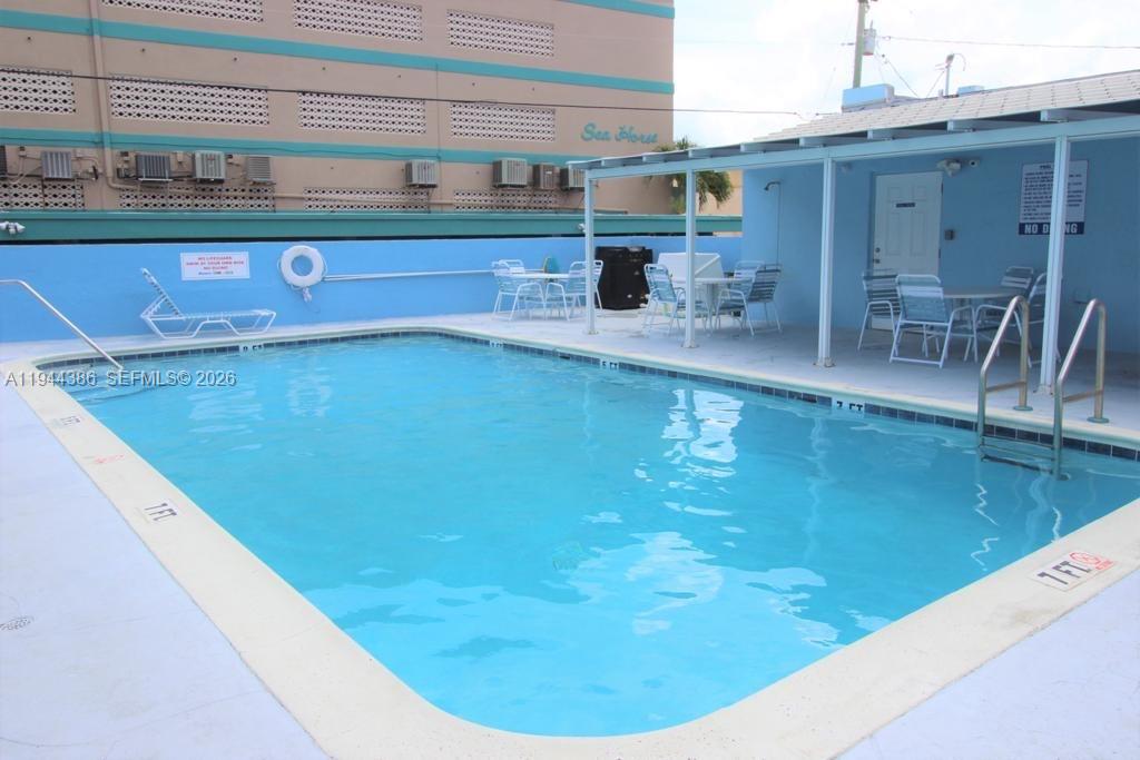 326 Harrison St #106A Hollywood, FL 33019