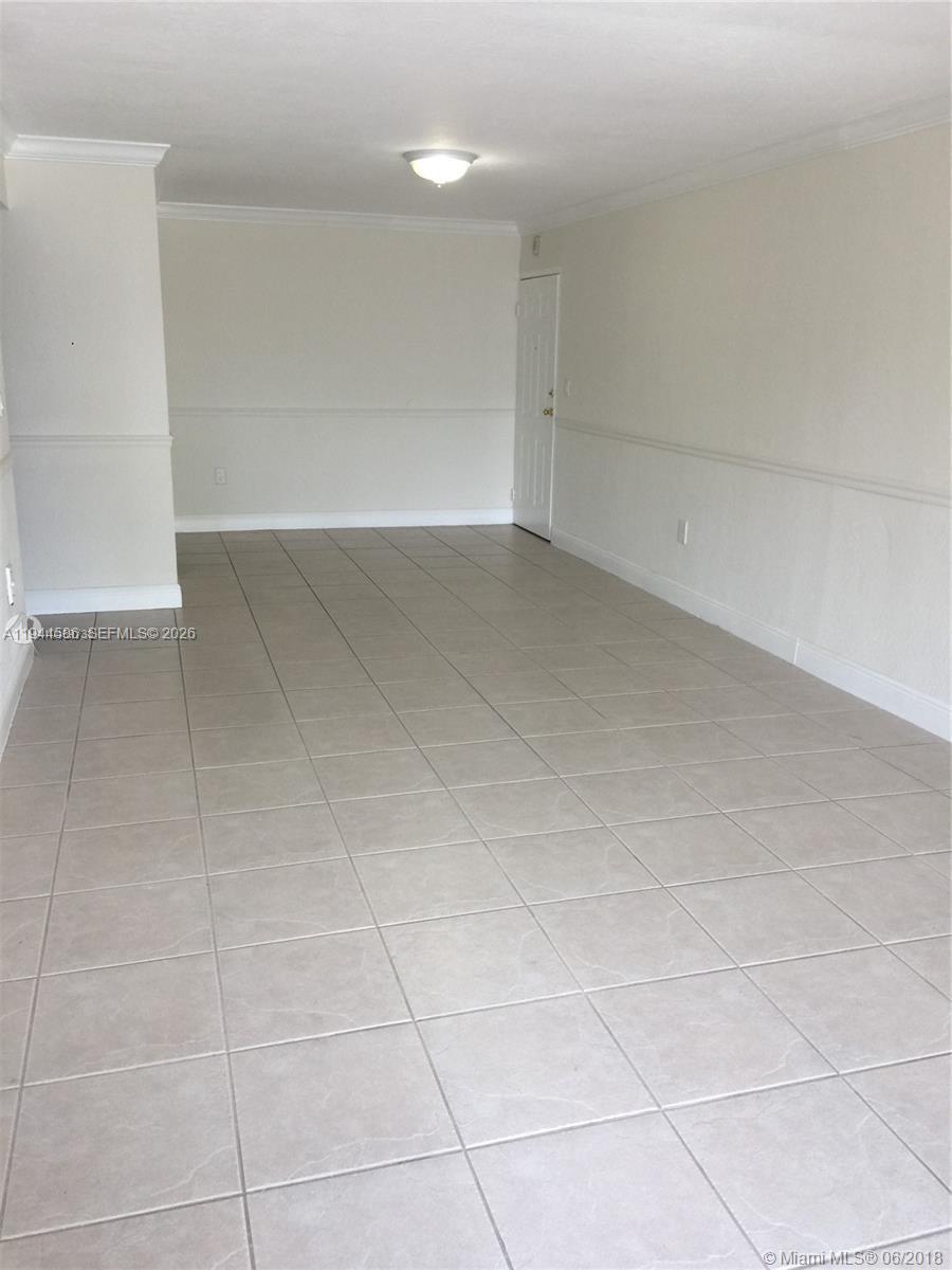 9403 SW 76th St #Y28