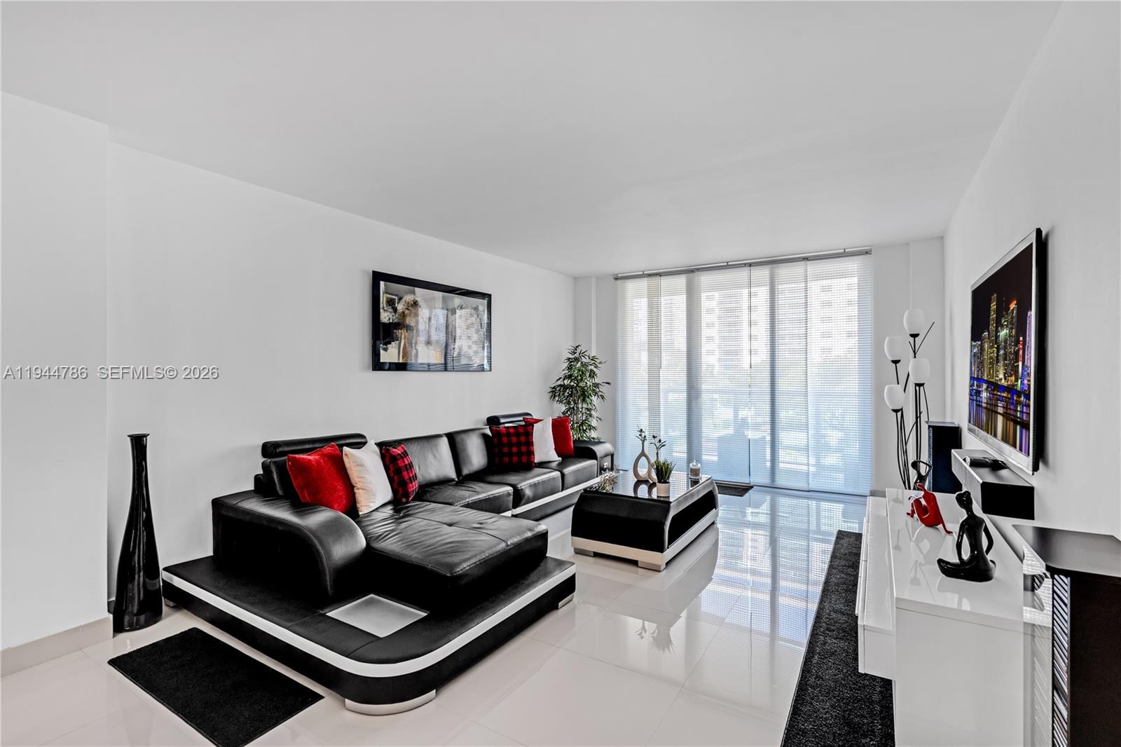 19380 Collins Ave #307 Sunny Isles Beach, FL 33160