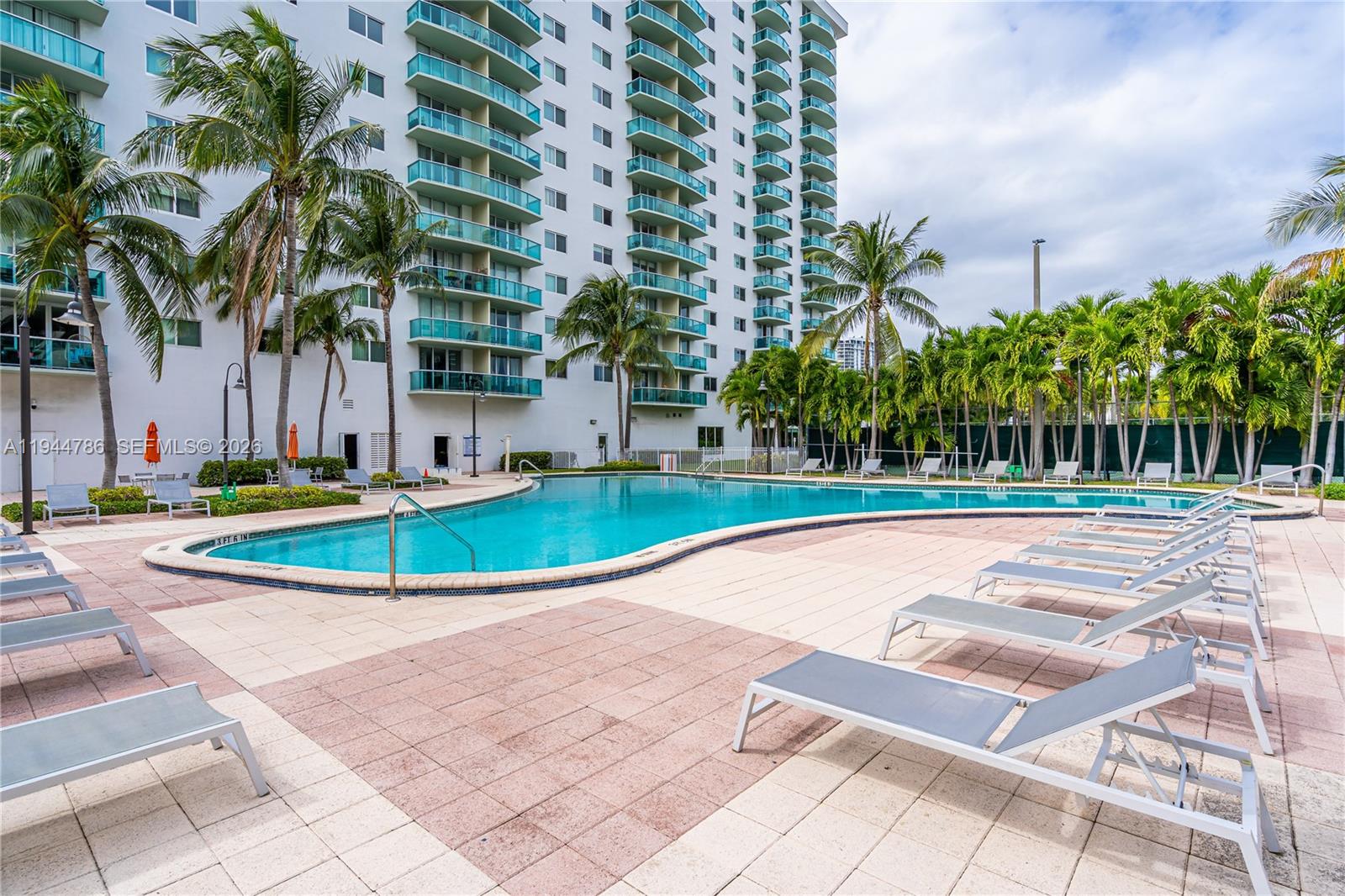 19380 Collins Ave #307 Sunny Isles Beach, FL 33160