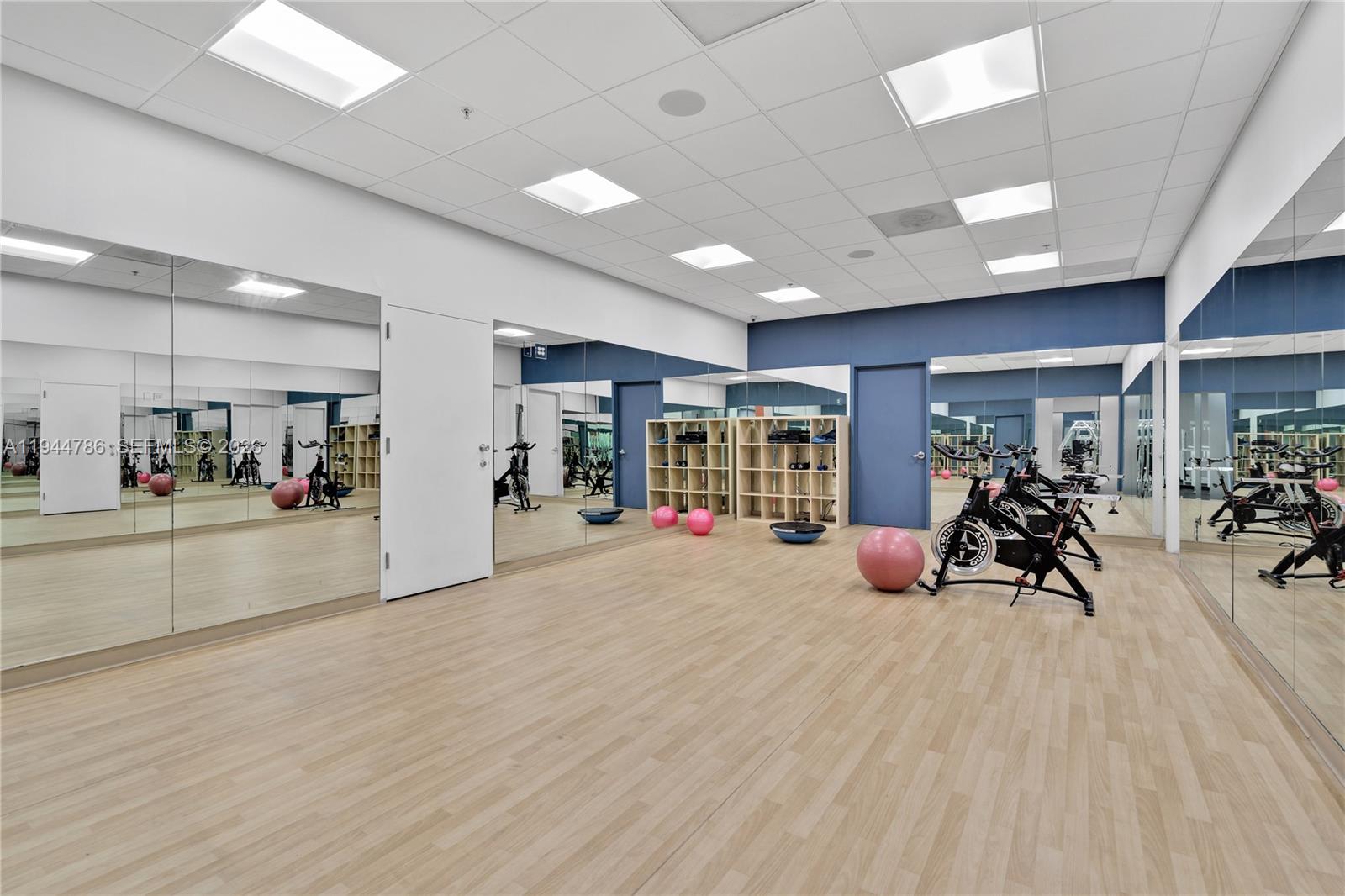 19380 Collins Ave #307 Sunny Isles Beach, FL 33160