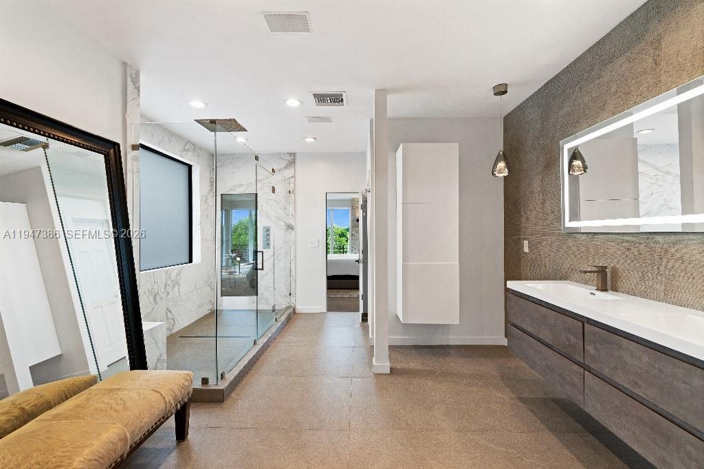 325 Campana Ave Coral Gables, FL 33156