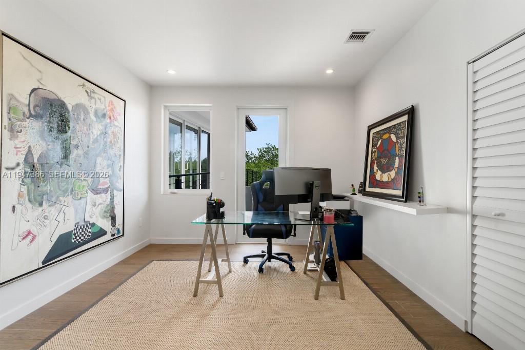 325 Campana Ave Coral Gables, FL 33156