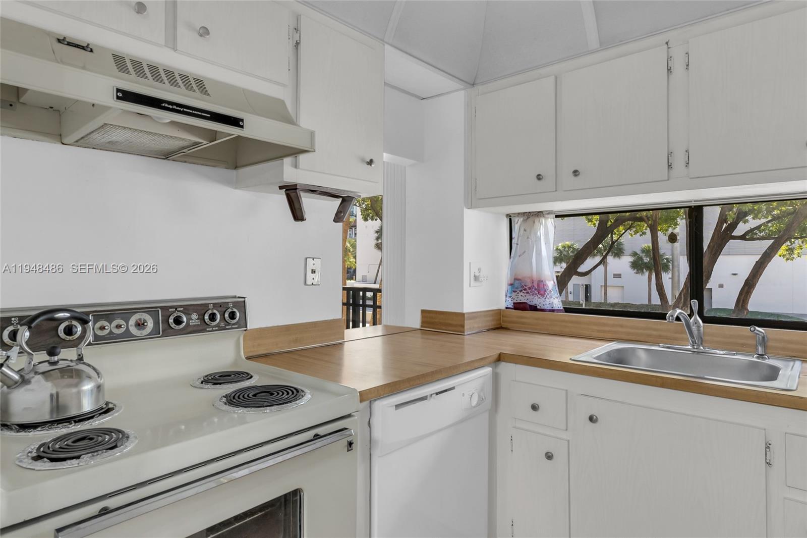 16909 N Bay Rd #217 Sunny Isles Beach, FL 33160