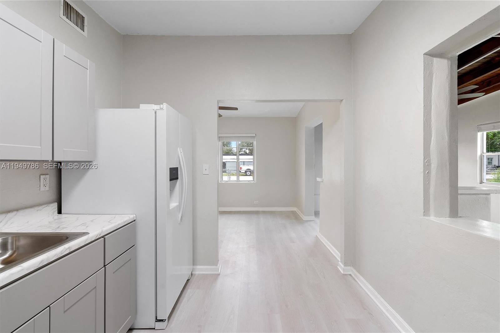 2201 NW 166th St Miami Gardens, FL 33054