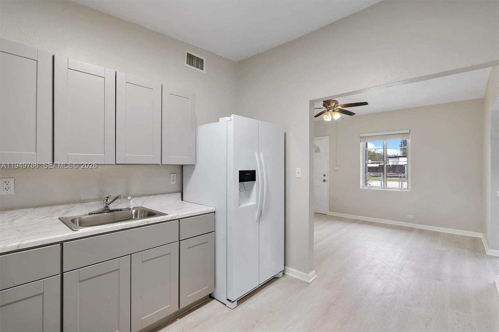 2201 NW 166th St Miami Gardens, FL 33054