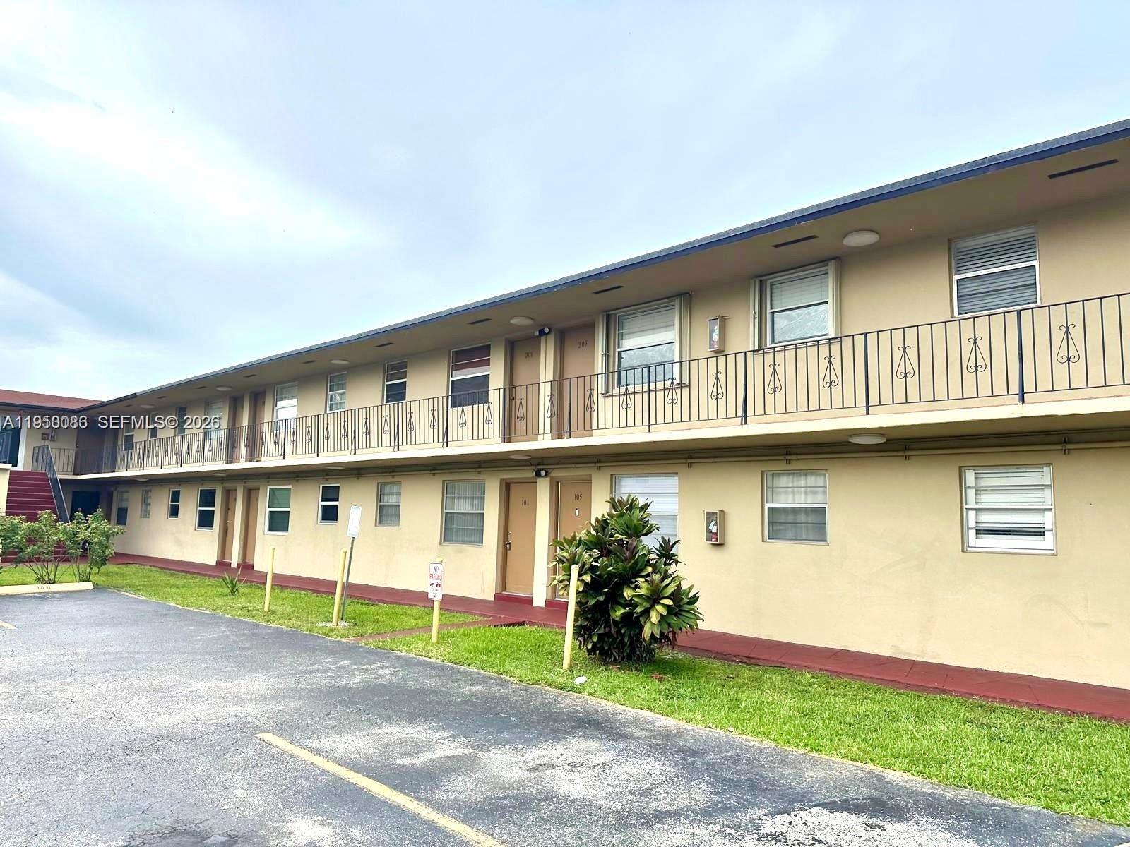 3905 SW 78th Ct #209