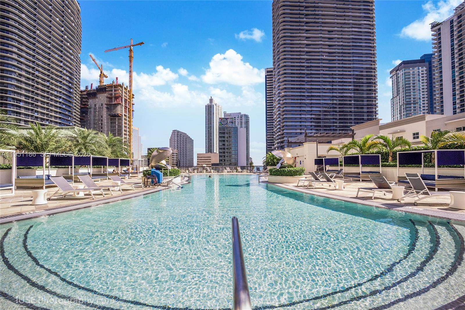 image Nine at Mary Brickell Village15
