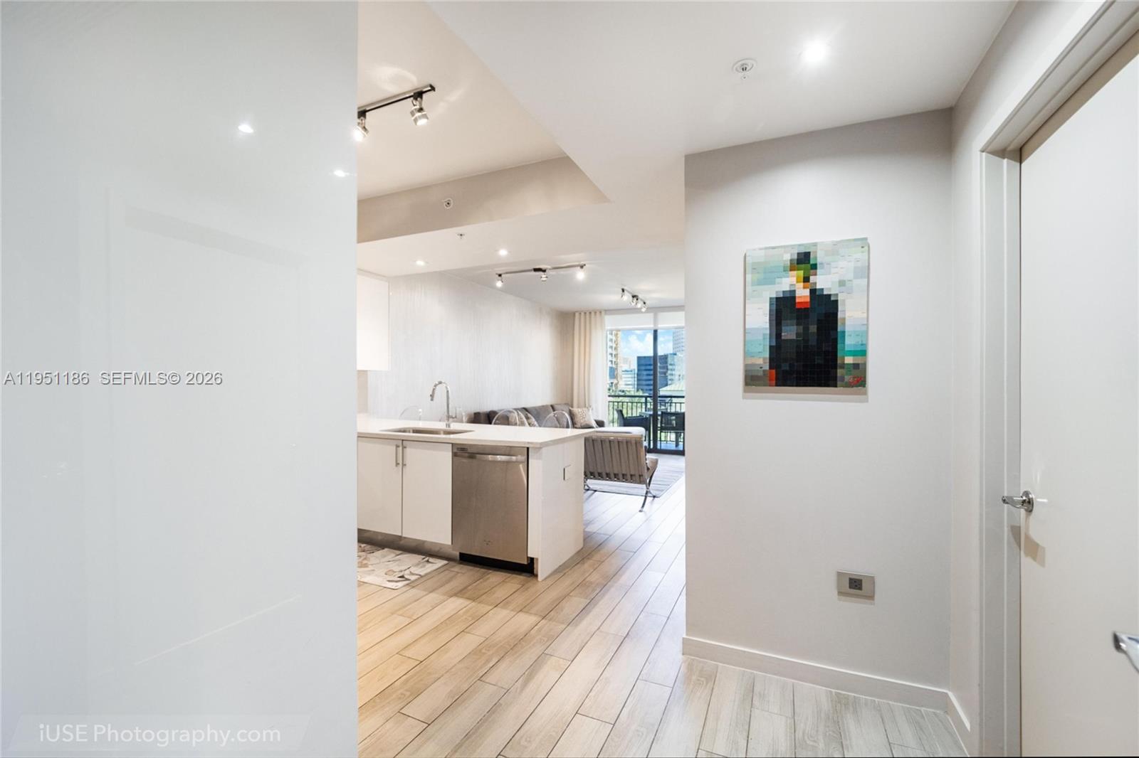 image Nine at Mary Brickell Village1