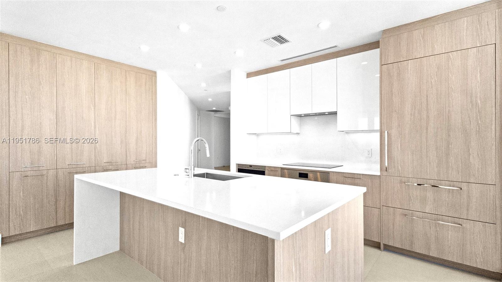 153 N Seabreeze Blvd #2105-S Fort Lauderdale, FL 33304