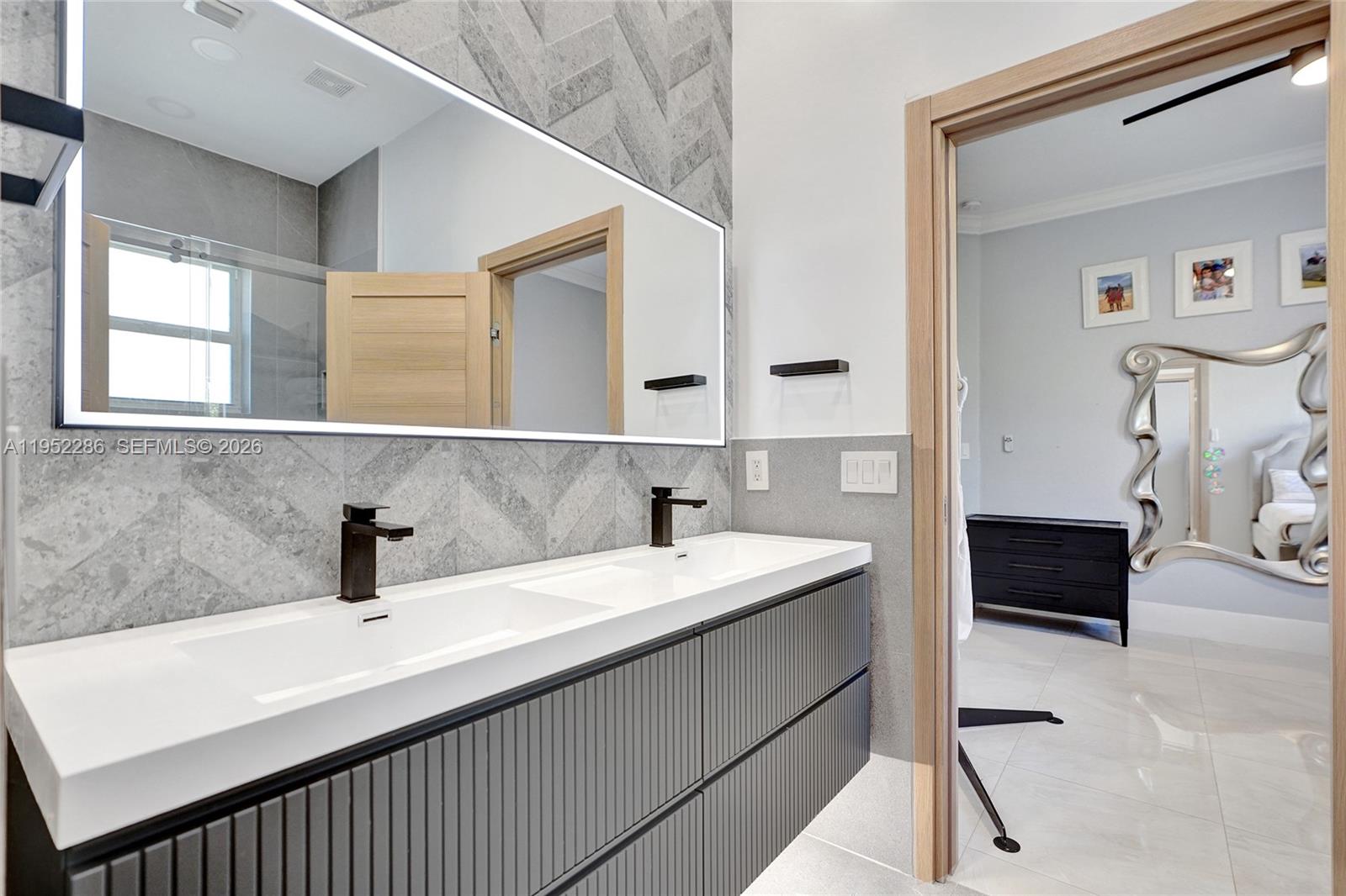 3311 SW 194th Ter Miramar, FL 33029