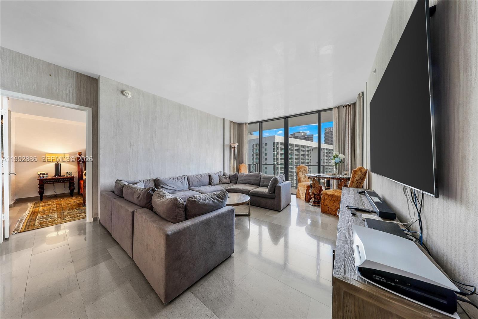 image Reach Brickell City Centre5