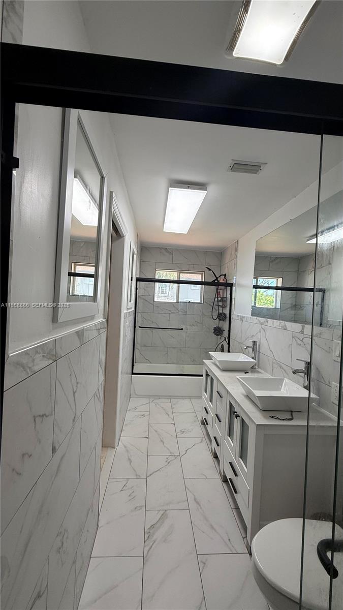 4465 SW 38th Ter Dania Beach, FL 33312