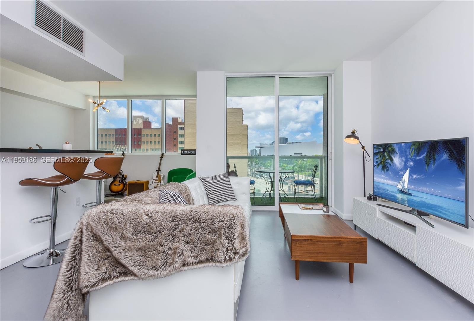 image Vizcayne North1