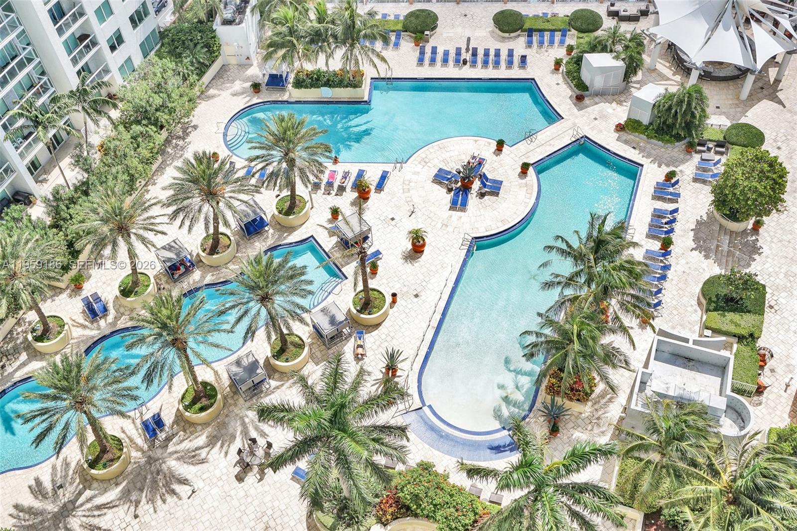 image Vizcayne North26