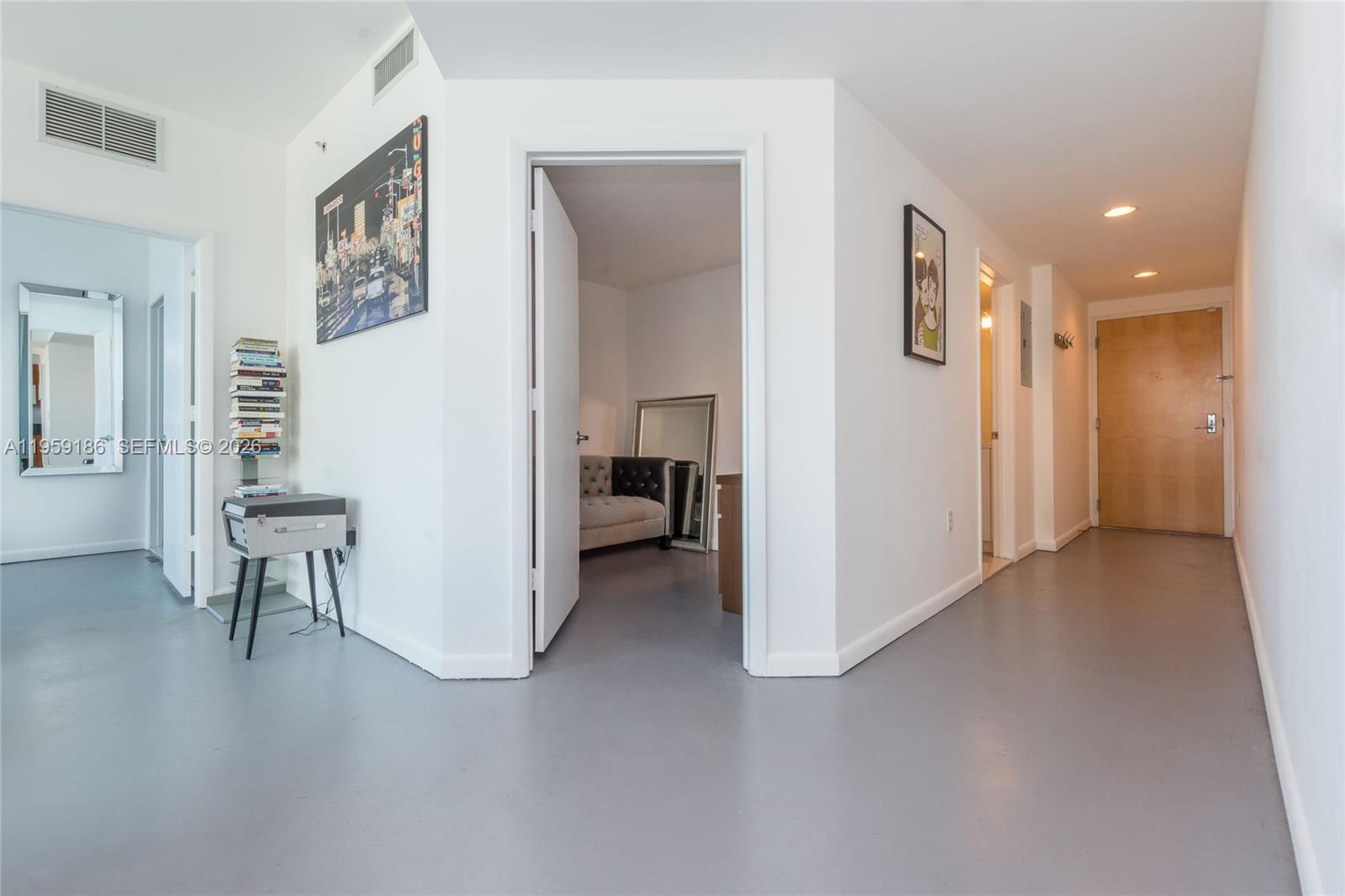 image Vizcayne North7