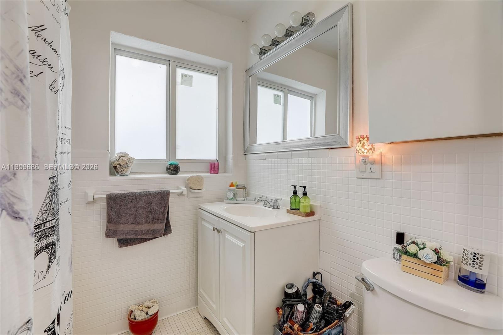 14530 Garden Dr Miami, FL 33168