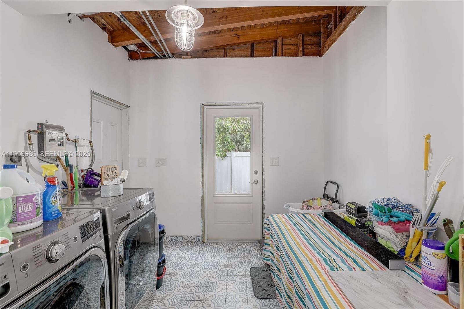 14530 Garden Dr Miami, FL 33168