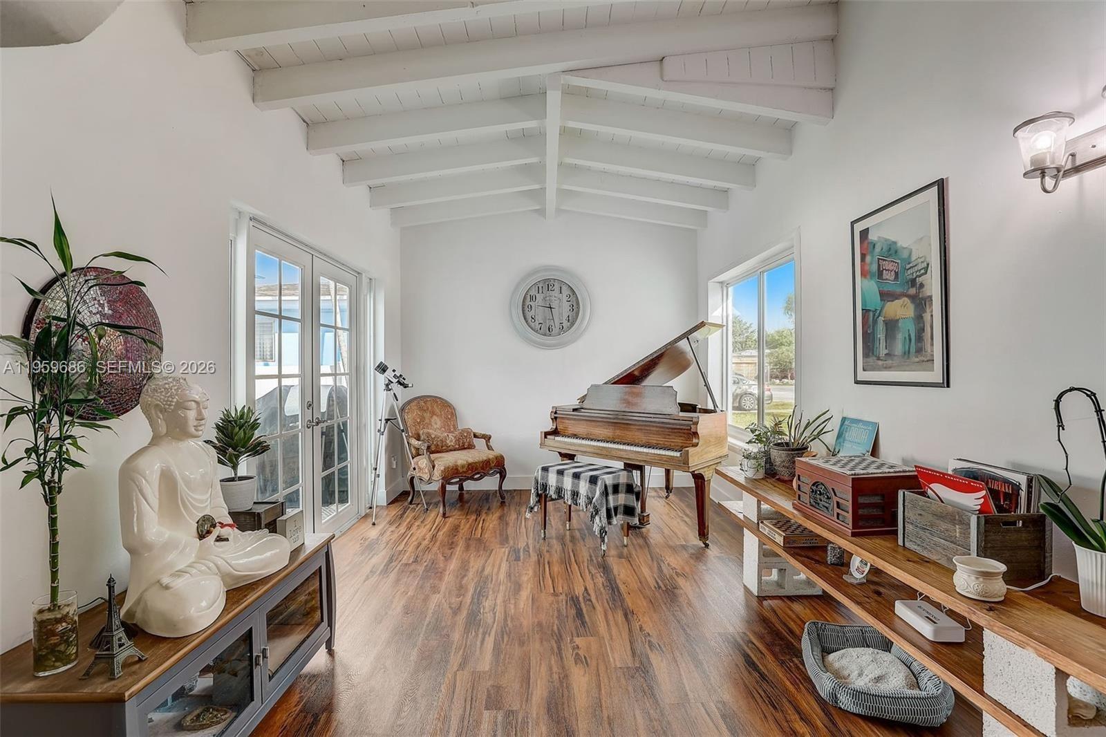 14530 Garden Dr Miami, FL 33168