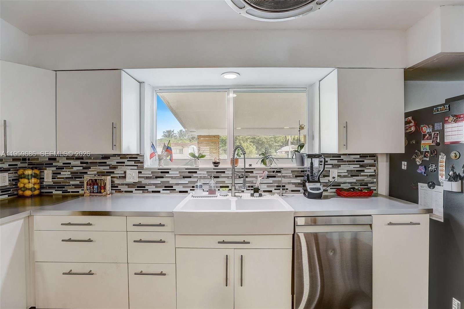 14530 Garden Dr Miami, FL 33168