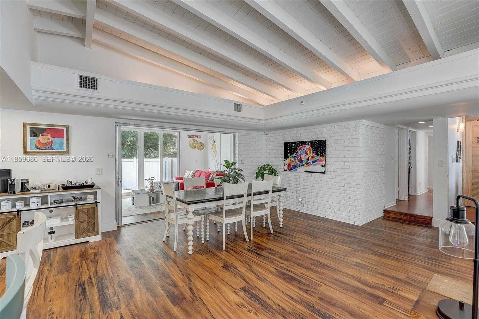 14530 Garden Dr Miami, FL 33168