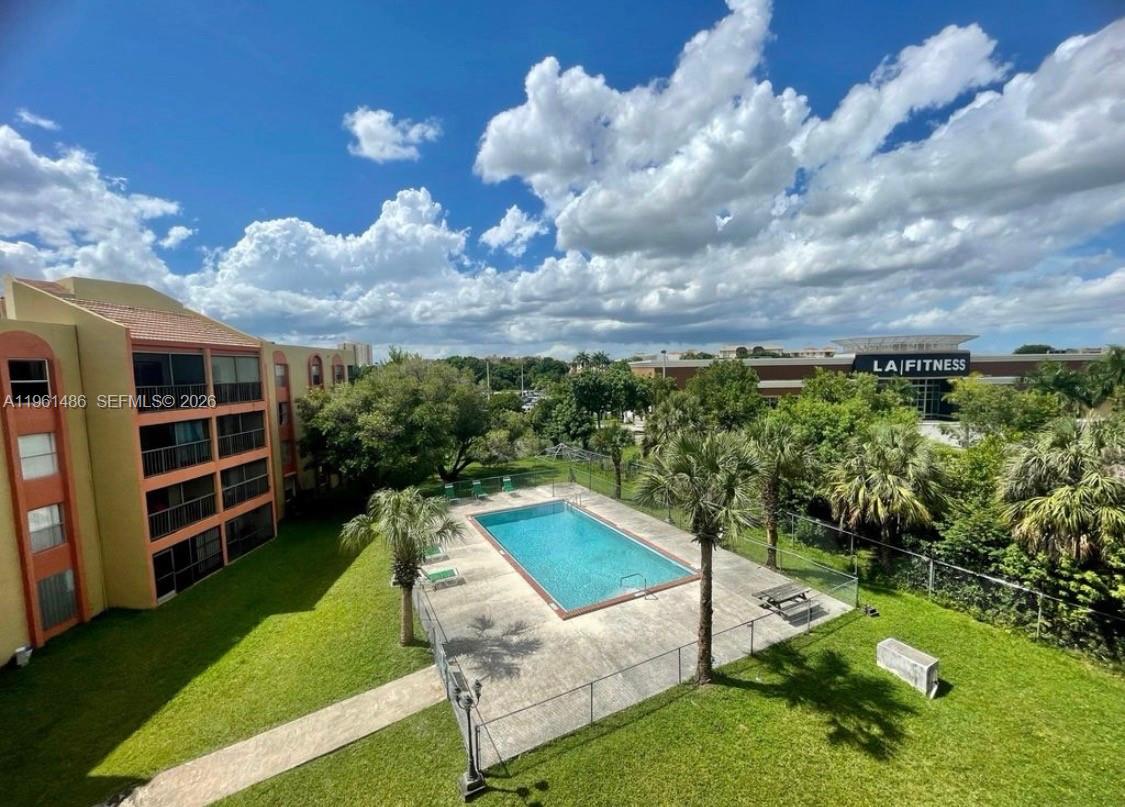 9405 W Flagler St #D403 Miami, FL 33174