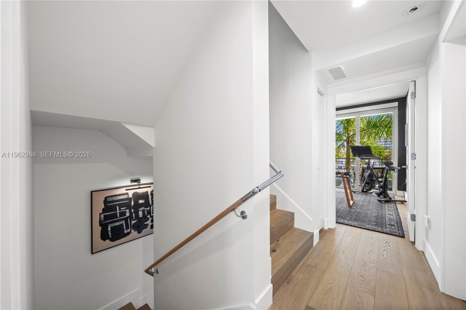 95 N Shore Dr Miami Beach, FL 33141