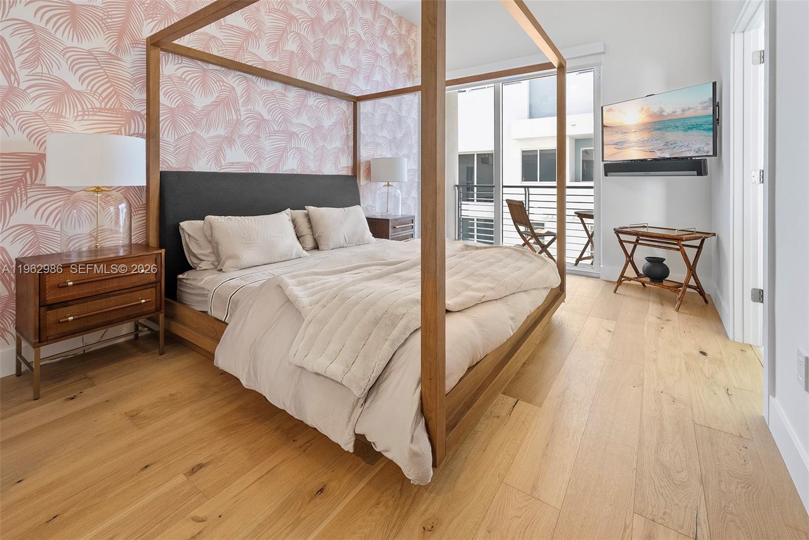 95 N Shore Dr Miami Beach, FL 33141